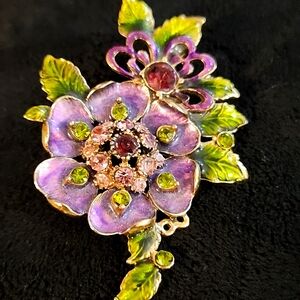 Monet vintage brooch
